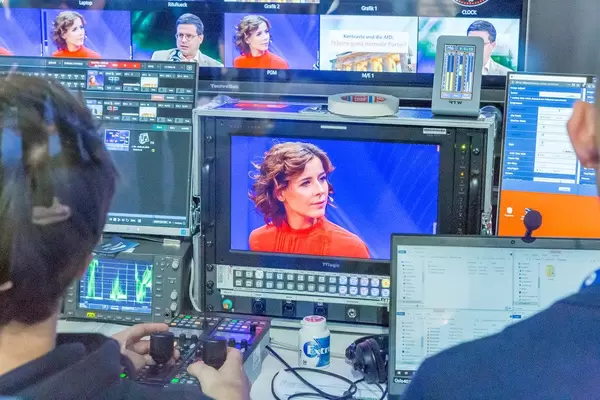 TV editor at work: German television ARD Smart Production, video editing of the live show "Kontraste" with Eva-Maria Lemke #ardifa19