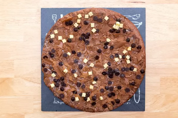 Unboxing: Gefrorene Schokoladenpizza von Dr. Oetker