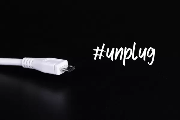 USB Type C cable with #unplug text