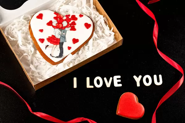 Valentine's day greeting card with gingerbread and words - I love you