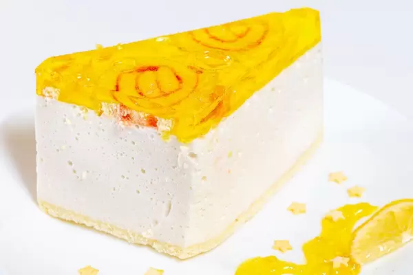 Vanilla souffle cake with lemon marmalade (Flip 2019)