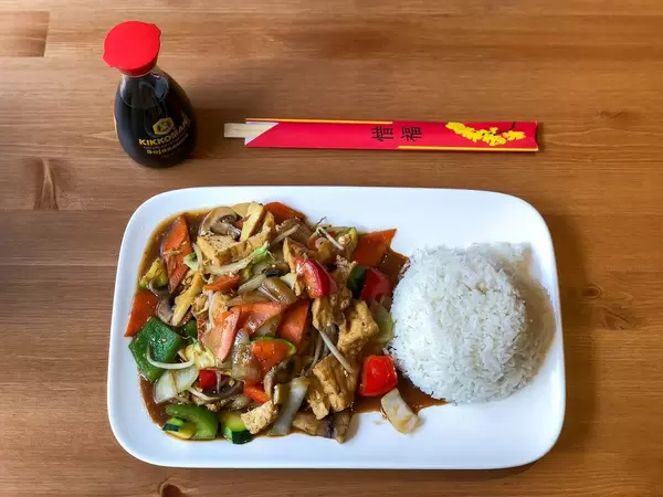 Vegan Chop Suey with Tofu and Rice