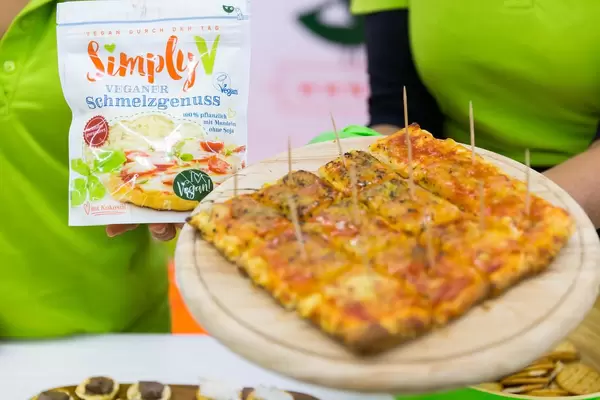 Veganer Schmelzgenuss von Simply V