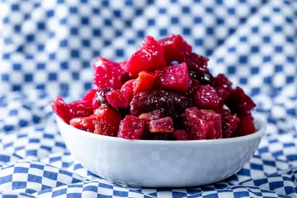 Vegetarian salad with vegetables and sunflower oil