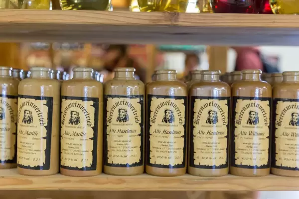 Verschiedene Beerenweine