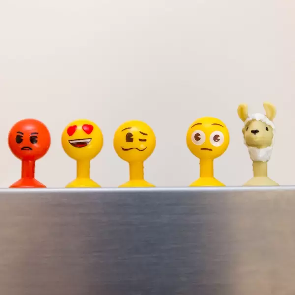 Verschiedene Emoji Figuren aus dem Aldi zum sammeln