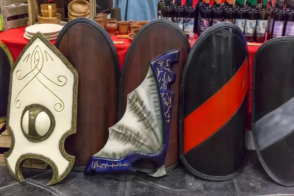 Verschiedene Schilde für Cosplay