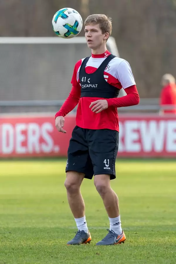 Vincent Koziello wirkt sehr motiviert - Training am 30.01.2018