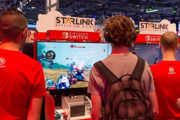 Visitors playing Starlink: Battle for Atlas on Nintendo Switch