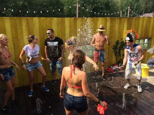 Visitors seeking refreshment - Tomorrowland music festival 2014