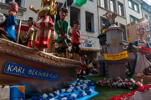 Wagen: Karl Berbuer Platz