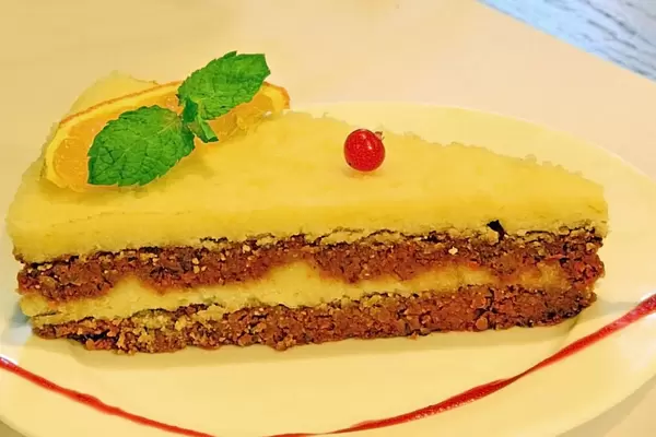 Walnuss und Orangen Kuchen