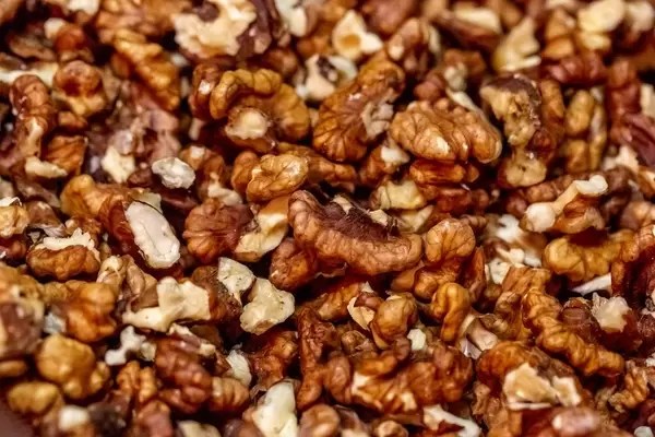 Walnuts without shell