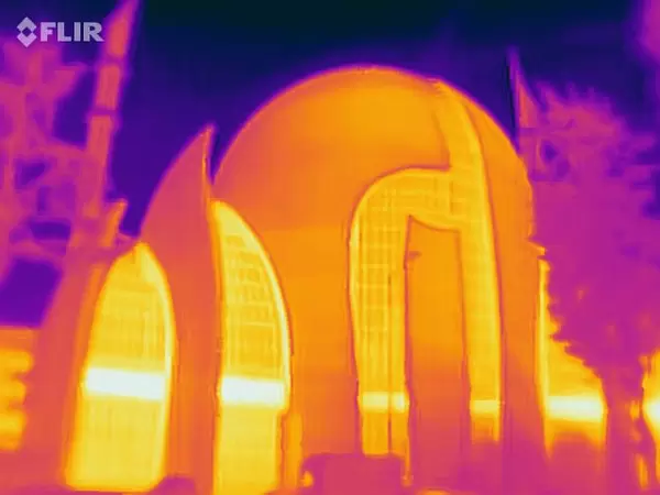Wärmebildaufnahme der Moschee in Köln Ehrenfeld