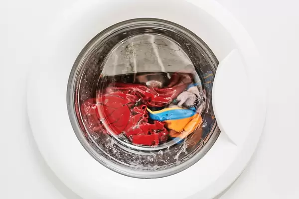 Washing machine with color clothes