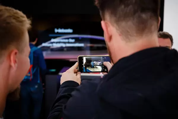 Webasto präsentiert Dach- und Cabriodachsysteme für neue Erlebniswelten