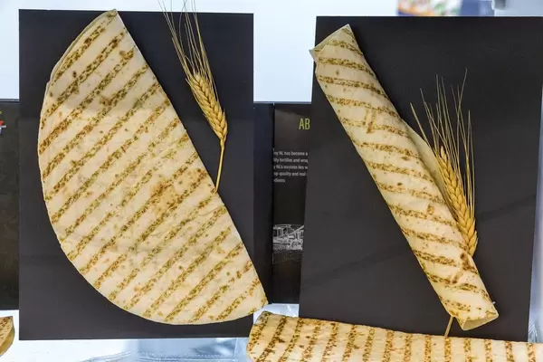 Weizentortillas mit Verpackung und Deko