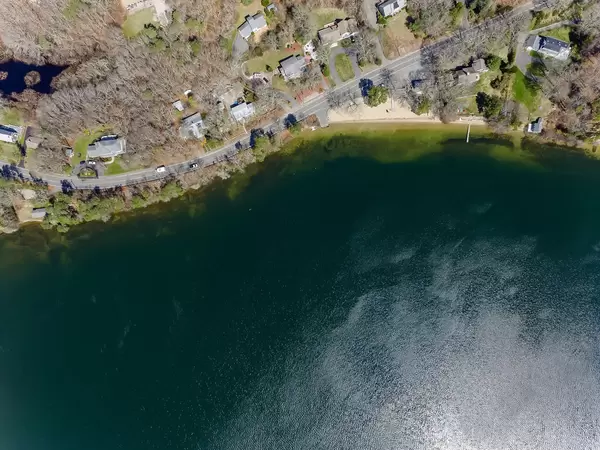 Wequaquet Lake at Cape Cod