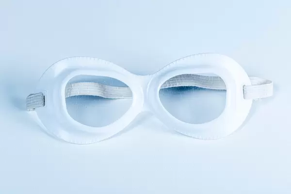 White glasses to protect your eyesight during chemical experiments and analyses