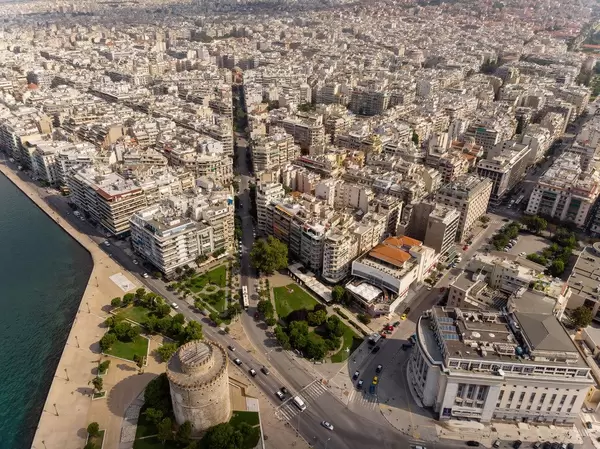 White Tower of Thessaloniki and the rest of the city in the background