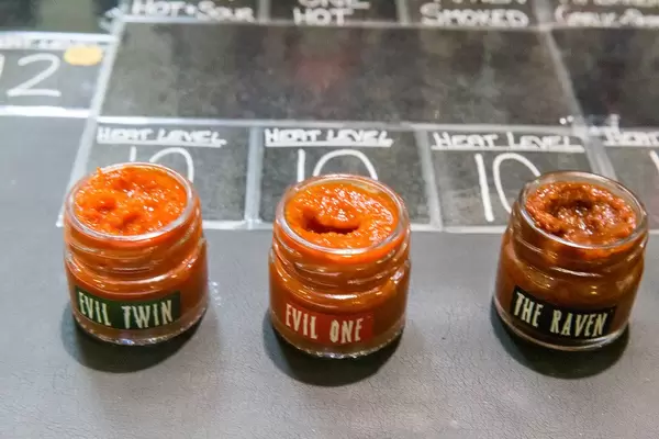 Wiltshire Chilli Farm Evil Twin, Evil One and The Raven Heat Level 10 auf der Scoville Skala