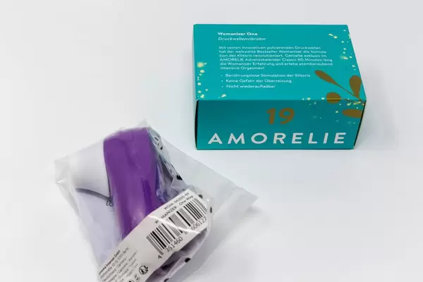 Womanizer One - Shockwave Vibrator from the Amorelie advent calender