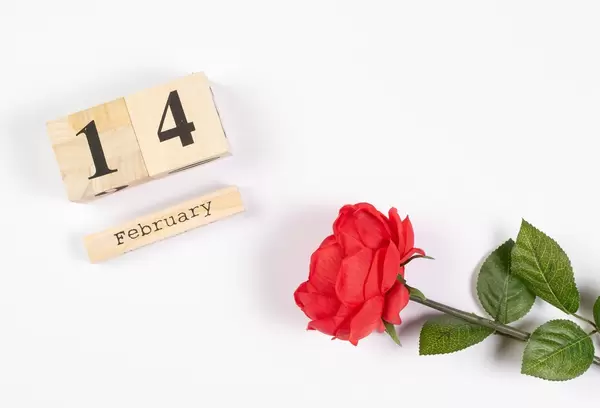 Wooden calendar show of February 14