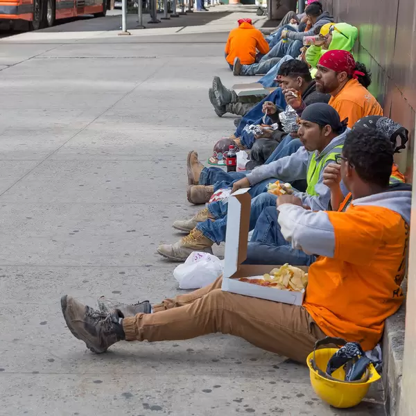 Workers having their lunch on the streets of New York