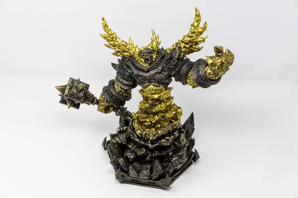 World of Warcraft 15th Anniversary Collector's Edition Ragnaros