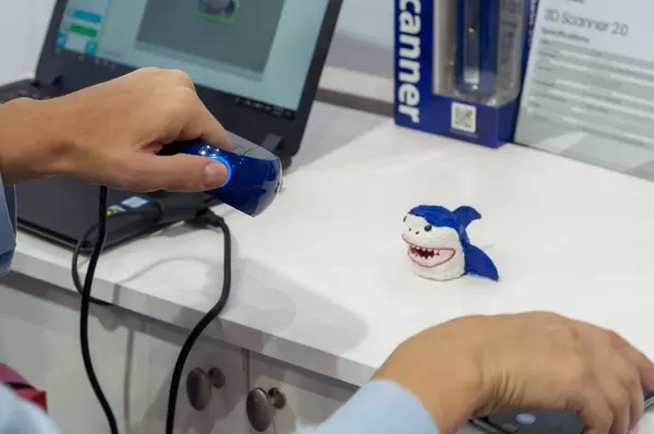 XYZprinting Portable 3D Modeling Scanner