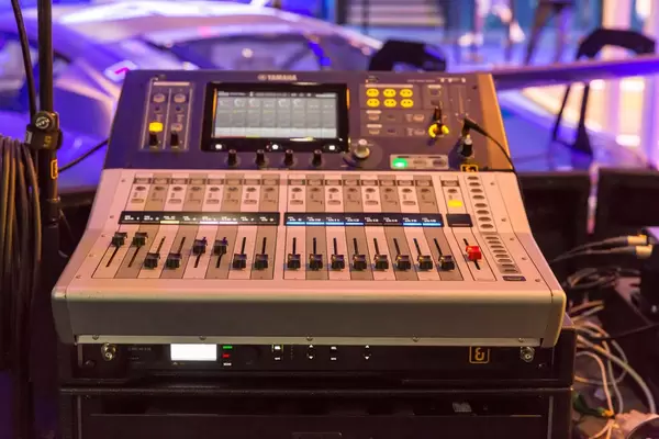 Yamaha Mischpult - Gamescom 2017, Köln