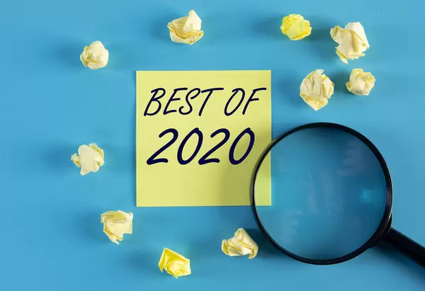 Yellow sticky note and magnifying glass with Best of 2020 text