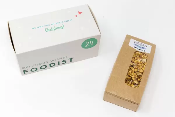 Yespers Granola - Gebackenes Knuspermüsli mit Apfel und Rosinen aus dem vierundzwanzigsten Türchen des Foodist Active Adventskalender