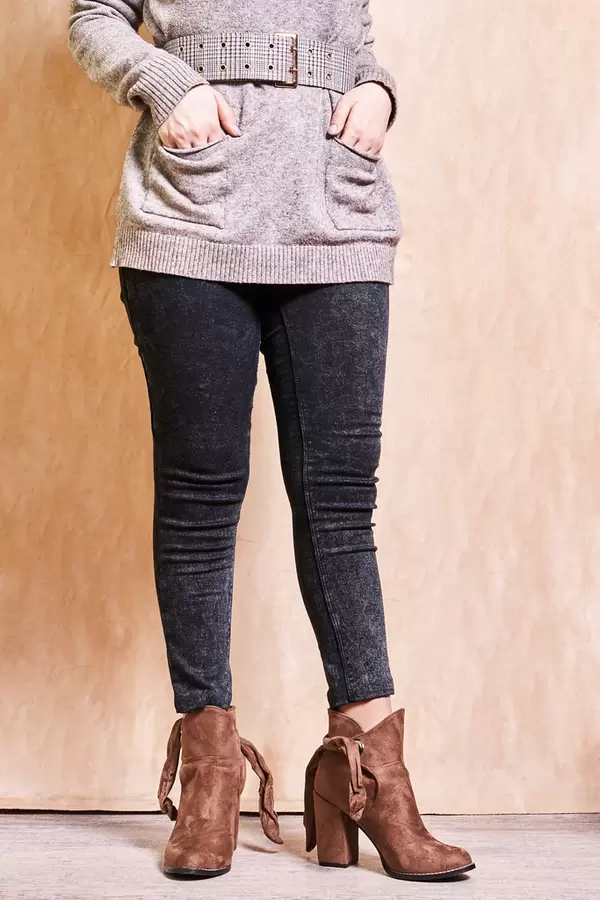 Young woman in casual clothing