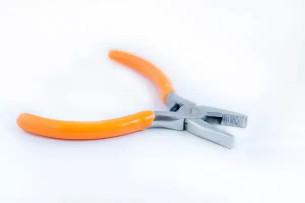 Zange / Orange Pliers