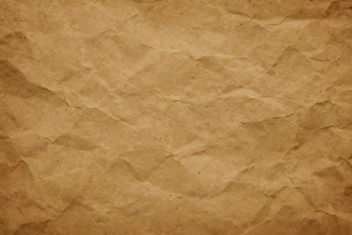 Zerknittertes braunes Packpapier als Hintergrund