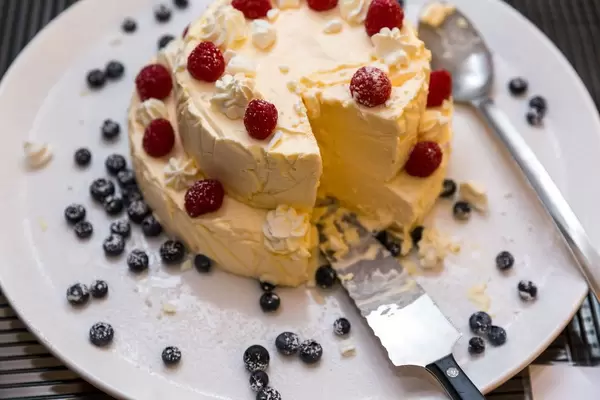 Zitronenparfait zum Nachtisch