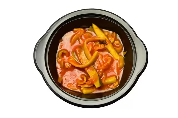 Zucchini in tomato sauce