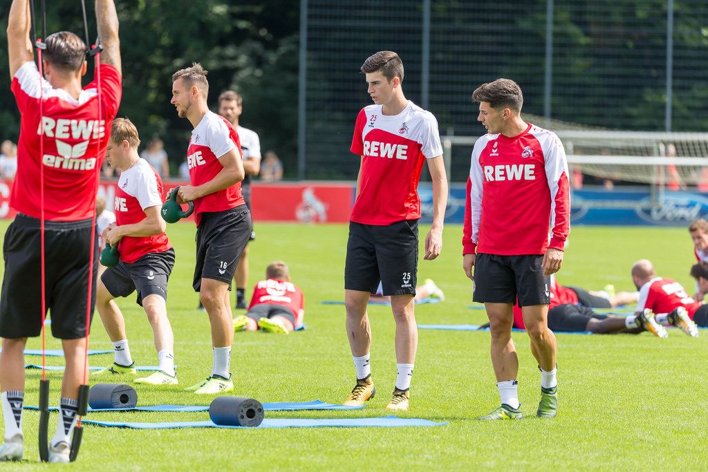 1. FC Köln Hantel-Training und Training mit Trainingsbändern
