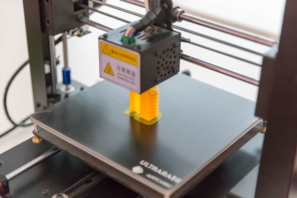 3D-Drucker beim Drucken einer Form