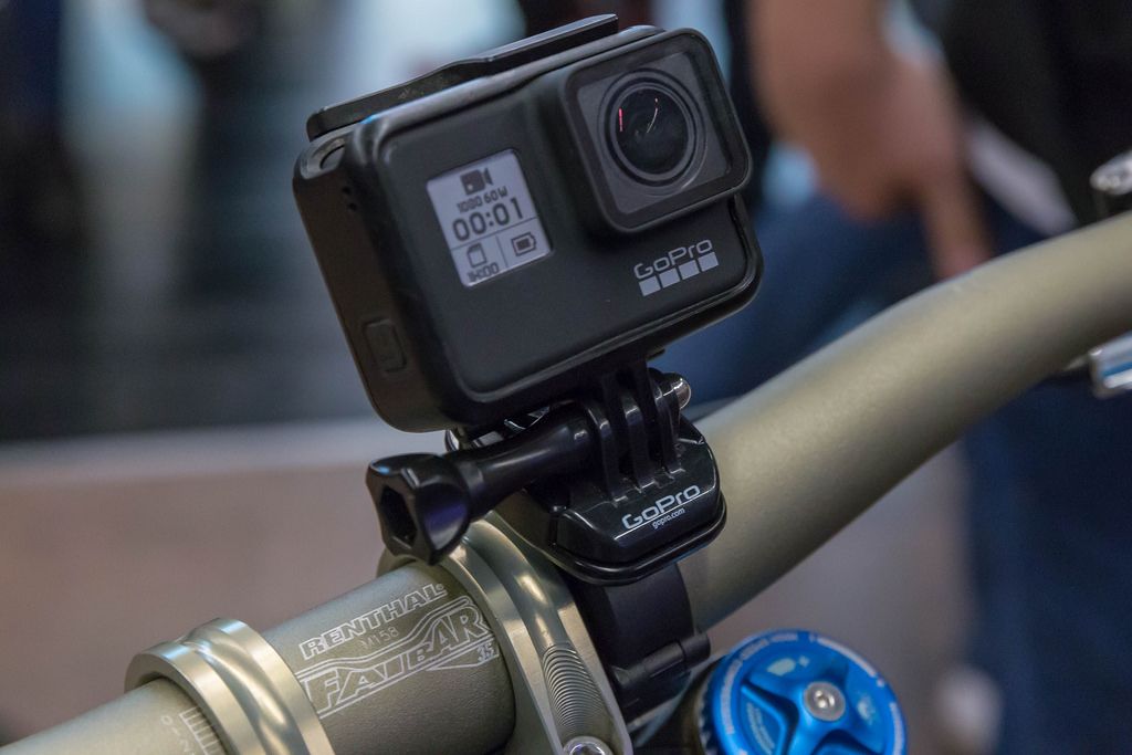 Action Kamera GoPro Hero 7 Black montiert am Fahrrad Bike Lenker