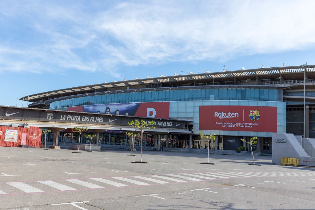 Außenansicht von Europas größtem Fußball-Stadion Camp Nou in Barcelona, Spanien