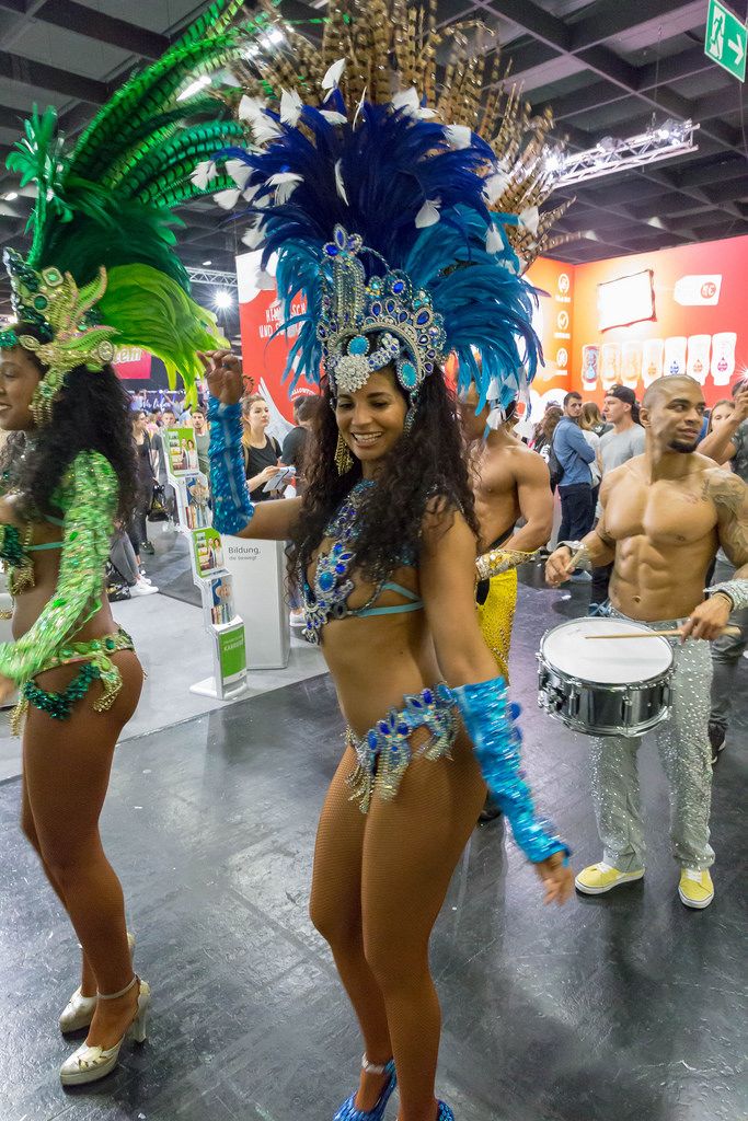 Brasilianische Karneval-Tänzerinnen - FIBO Köln 2018