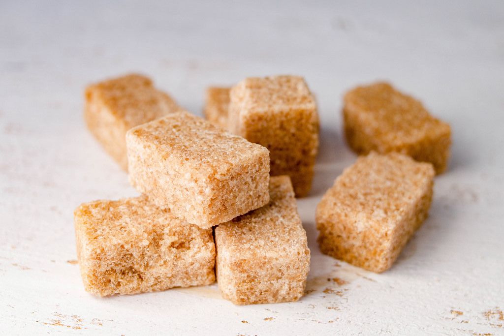 Brown Sugar Cubes / Brauner Würfelzucker