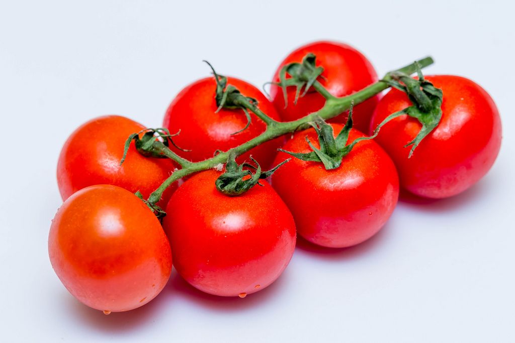 Cherry tomatoes on branch (Flip 2019) (Flip 2019) Flip 2019