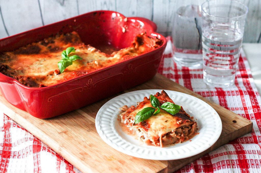 Food Photo of Beef Lasagna with Cheese and Basil on top