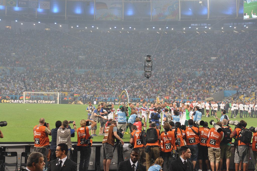 Fotografen fotografieren die feiernde deutsche Nationalmannschaft - Fußball-WM 2014, Brasilien