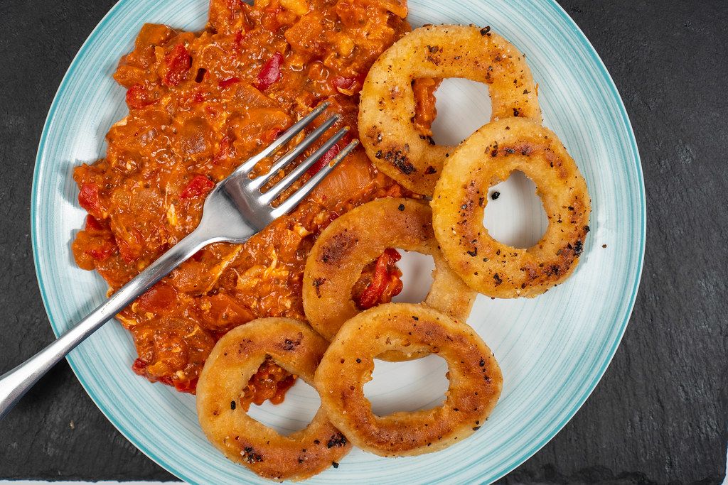 Fried Onion Rings served with Tomato stew (Flip 2020)