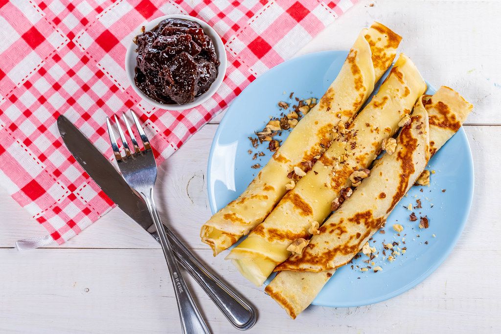 Fried pancakes with jam and nuts (Flip 2019)