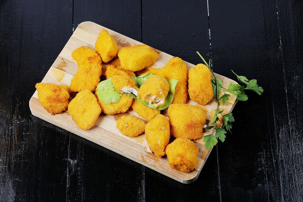 Frittiertes Hähnchenfleisch als Chicken Nuggets - Creative Commons Bilder